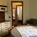 شقة فندقية Moderno 4*