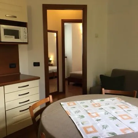 Aparthotel Moderno 4*